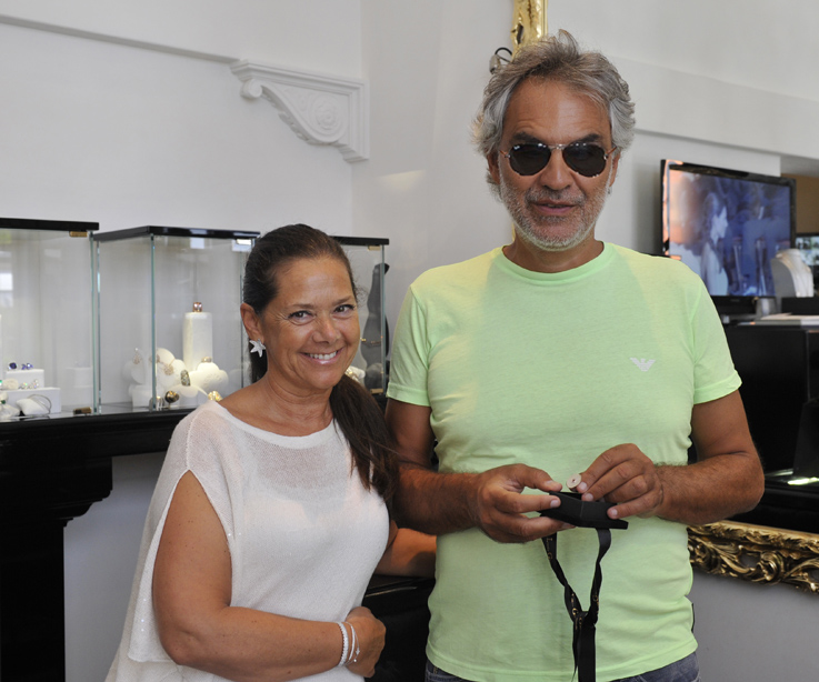 Andrea Bocelli alla boutique Lucia Giovannetti