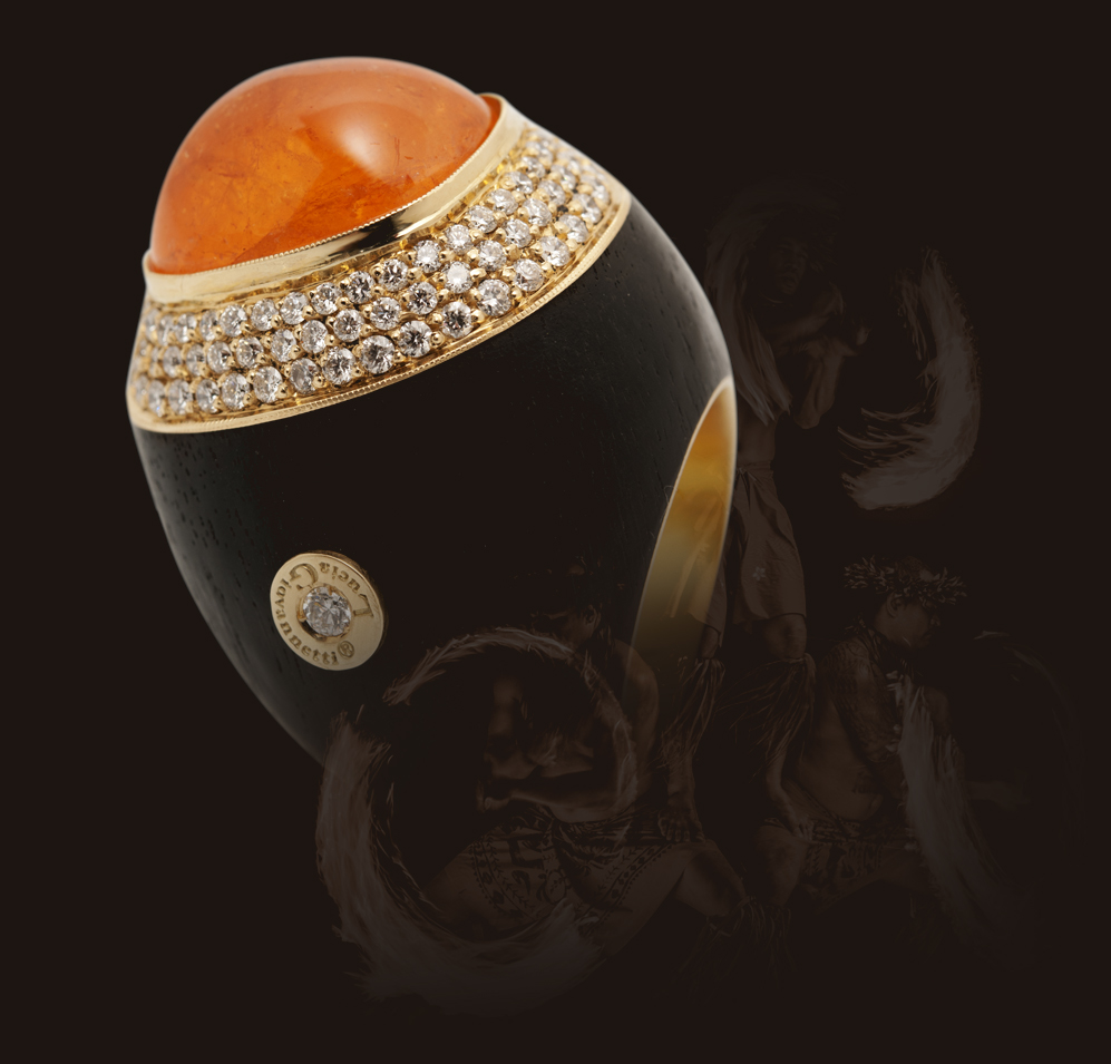 Ebano e oro giallo 18 kt, pavé di diamanti e pietra mandarine garnet cabochon